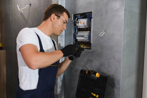 Best Electrical Installation Contractor  in Centerville, IA